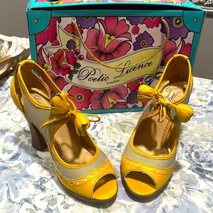Vintage inspired heels from Anthropologie!!!